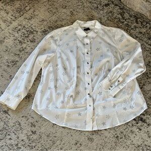 Talbots Women’s Long Sleeve Button Up Shirt EUC Pleaded SZ 16WP White Snowflakes